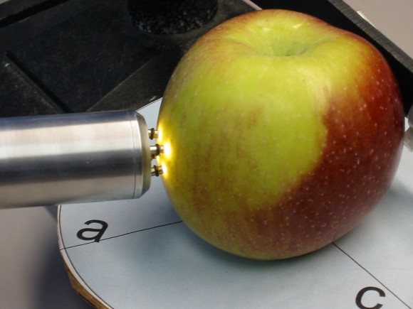 Españoles usan resonancia magnética nuclear para determinar el momento justo de maduración de una manzana o un melocotón