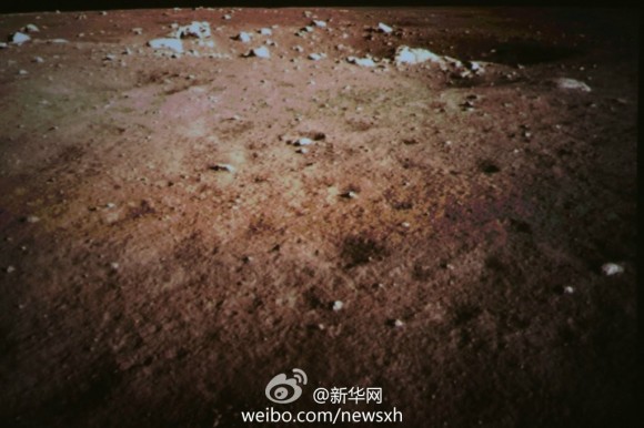 Dibujo20131214 moon - color photograph - chang e 3 - 580x386 - daniel marin