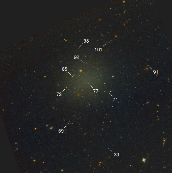 Dibujo20180328 hst advanced camera for surveys acs image NGC1052–DF2 nature doi 10 1038 nature25767